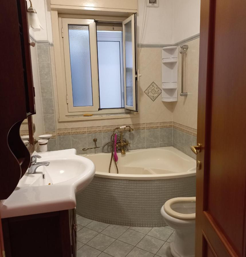 Alba Marina E Tramonti Etnei Apartment Riposto Bagian luar foto
